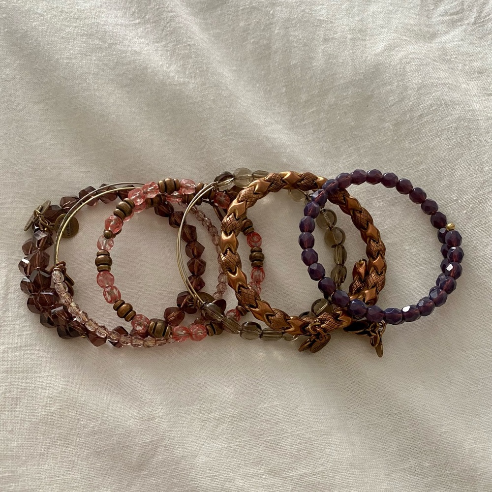Alex and Ani bracelet set (6)